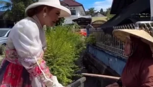 Kini Giliran gaya istri Gubernur Kaltim Jadi Sorotan Netizen