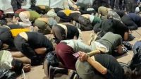 Video Aktivis Flotilla Gaza Diborgol dan Dipaksa Berlutut oleh Israel