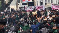 Mahasiswa USU Kepung DPRD Sumut, Desak Pemerintah Penuhi 9 Tuntutan
